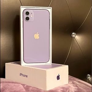 Apple iPhone 11 256 GB in Purple. Unlocked.